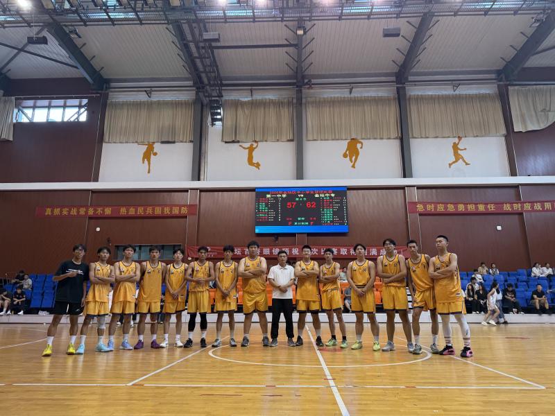 喜报：我校篮球队勇夺金坛区中小学篮球赛高中组冠军