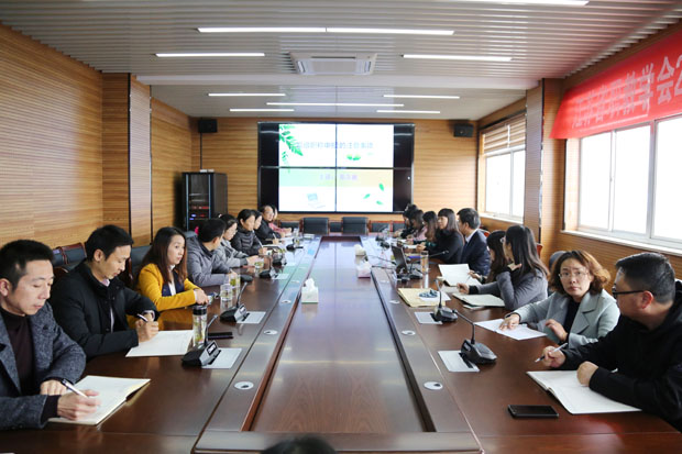 江都职教集团校长邓立新莅临我校讲学