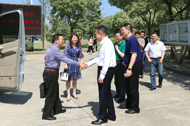 江苏开放大学来我校调研