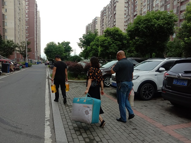 支部共建践初心  扶贫帮困担使命 ——我校党组织深入开展“我为群众办实事”活动