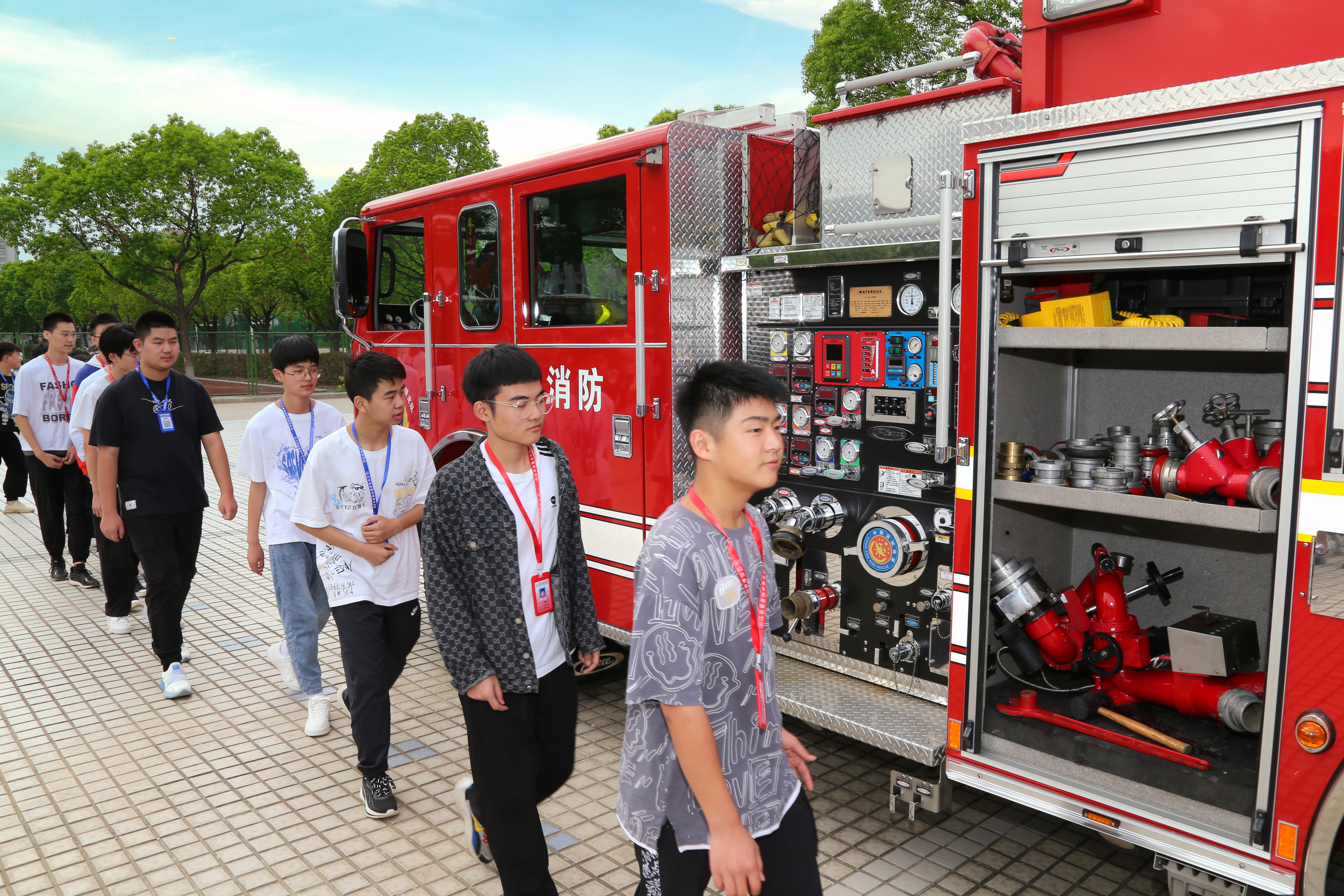 消防安全“第一课” 护航校园开学季 ——我校组织开展消防安全主题教育活动