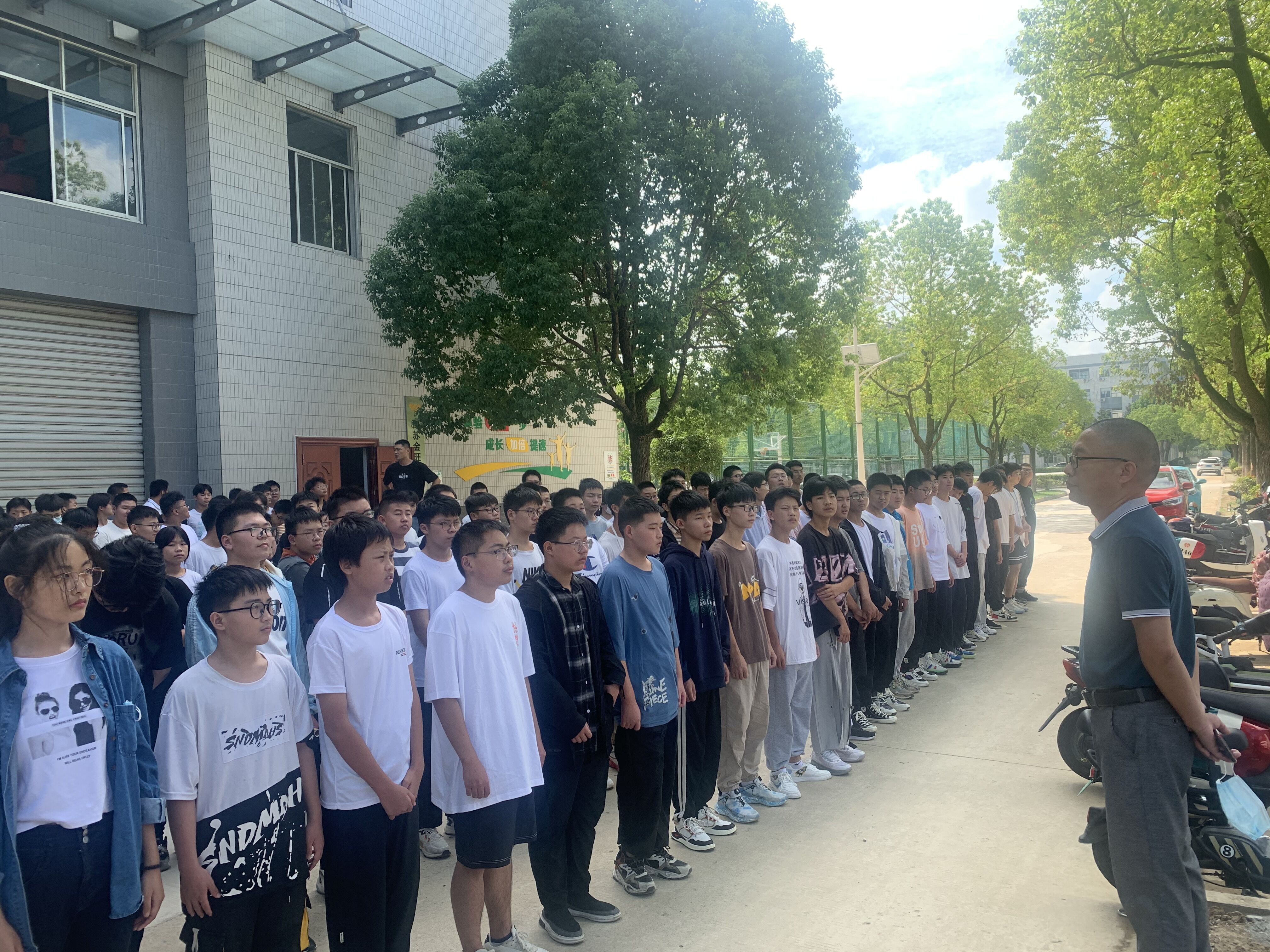 扬帆起航新征程 ——汽车工程系2022级新生入学教育