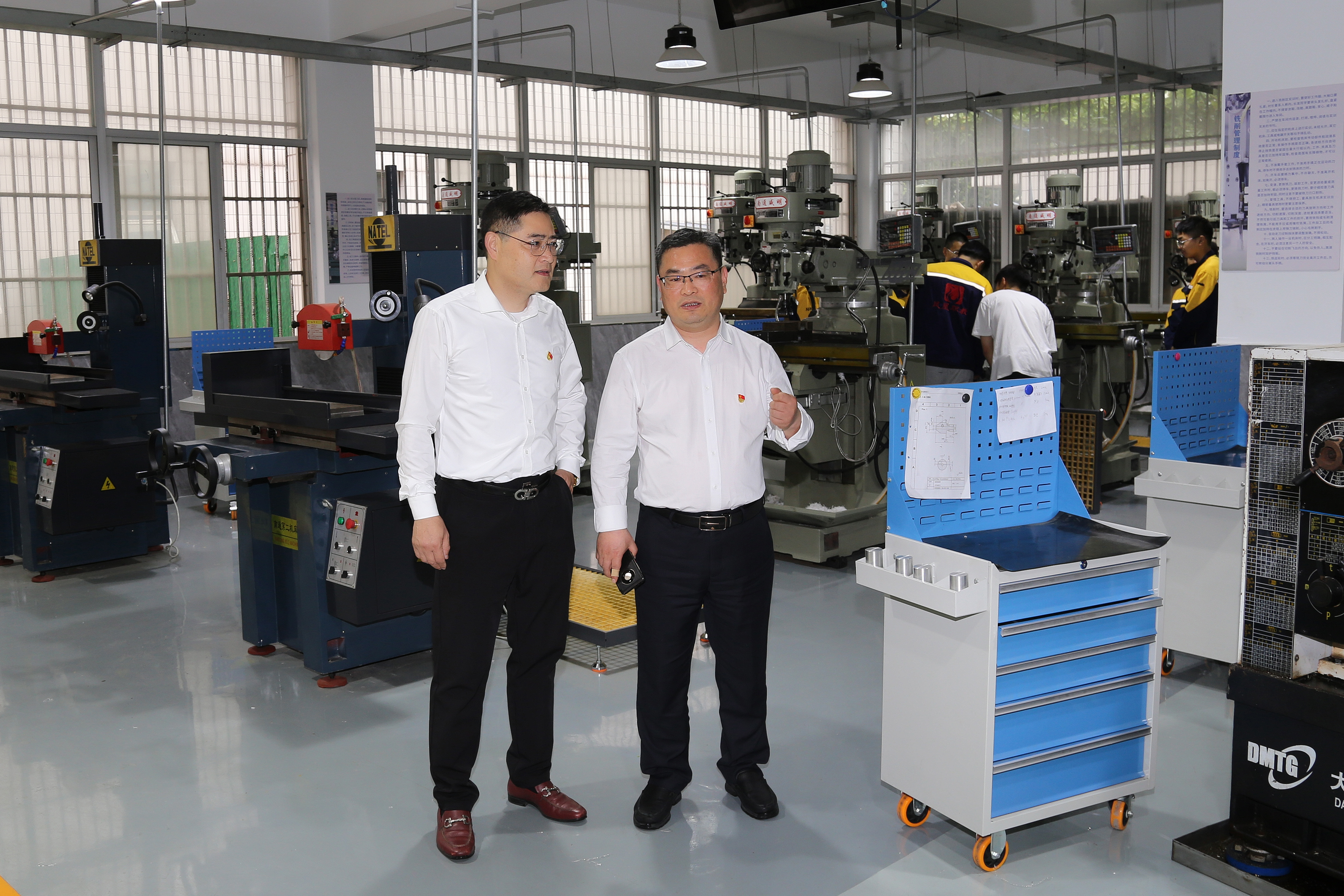 【职教活动周】学劳模精神,做行业先锋——全国石油和化学工业部劳模徐永晨为金坛中专师生宣讲劳模精神